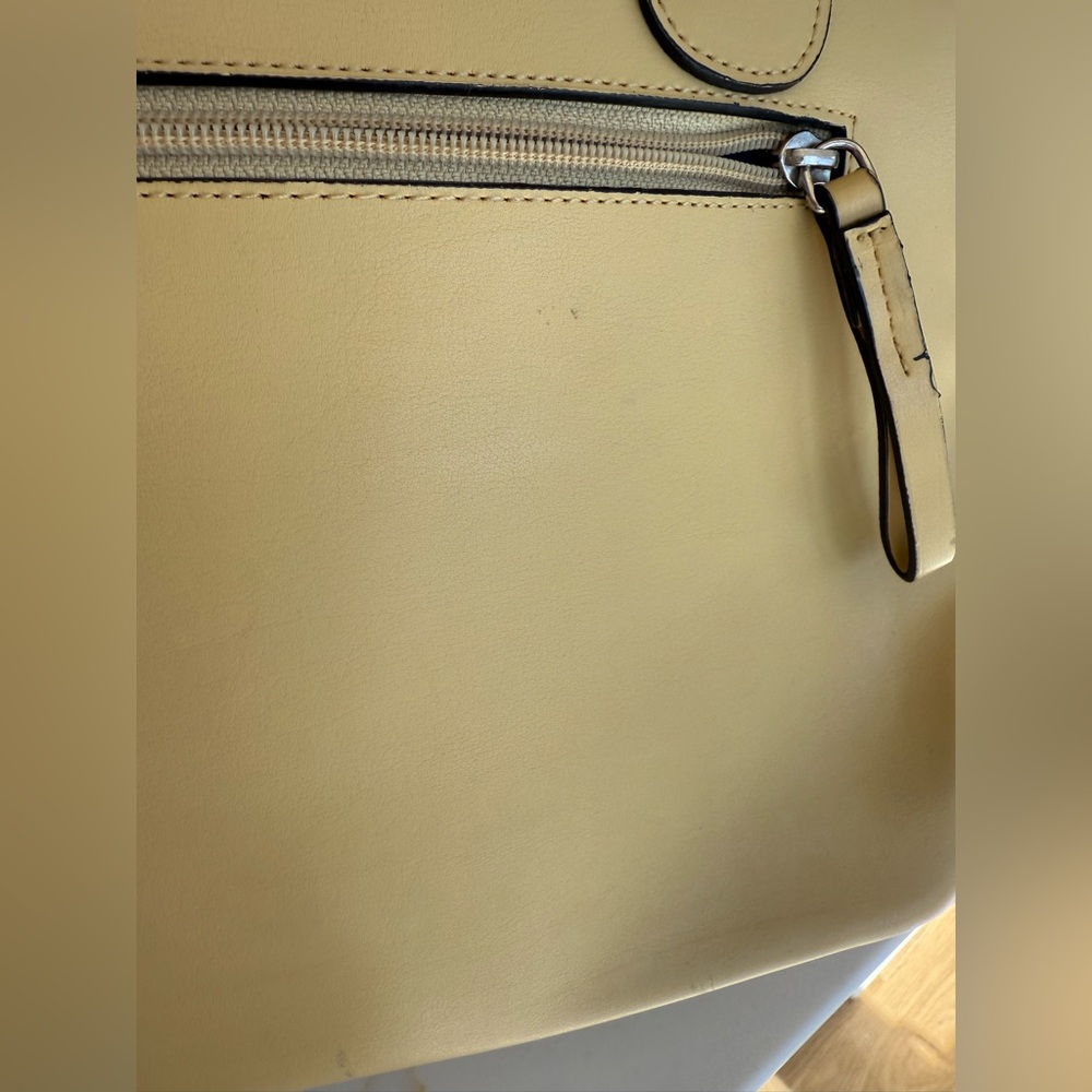 Vintage yellow purse - Picture 6 of 16